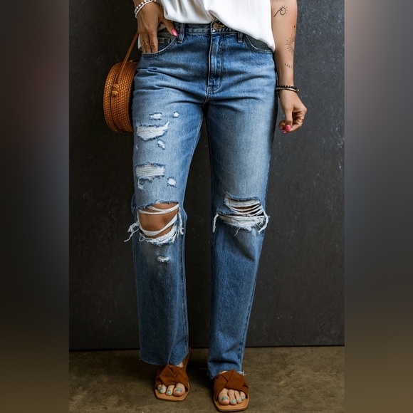 Distressed Raw Hem Jeans with Pockets